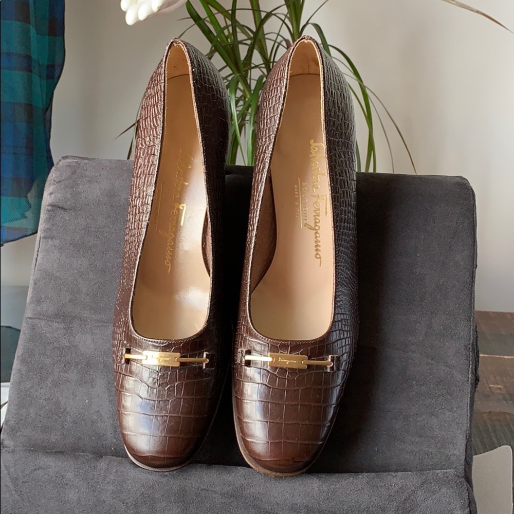 Like new 100% authentic Salvatore Ferragamo shoes